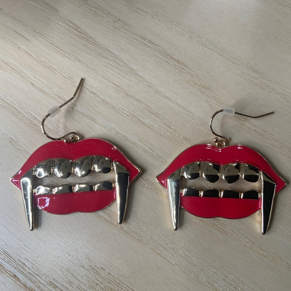 Vampire Novelty Costume Jewelry Hanging Earrings
